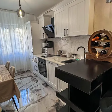 Tampa Mountain Nature Hideaway - Luxury Rentals-2